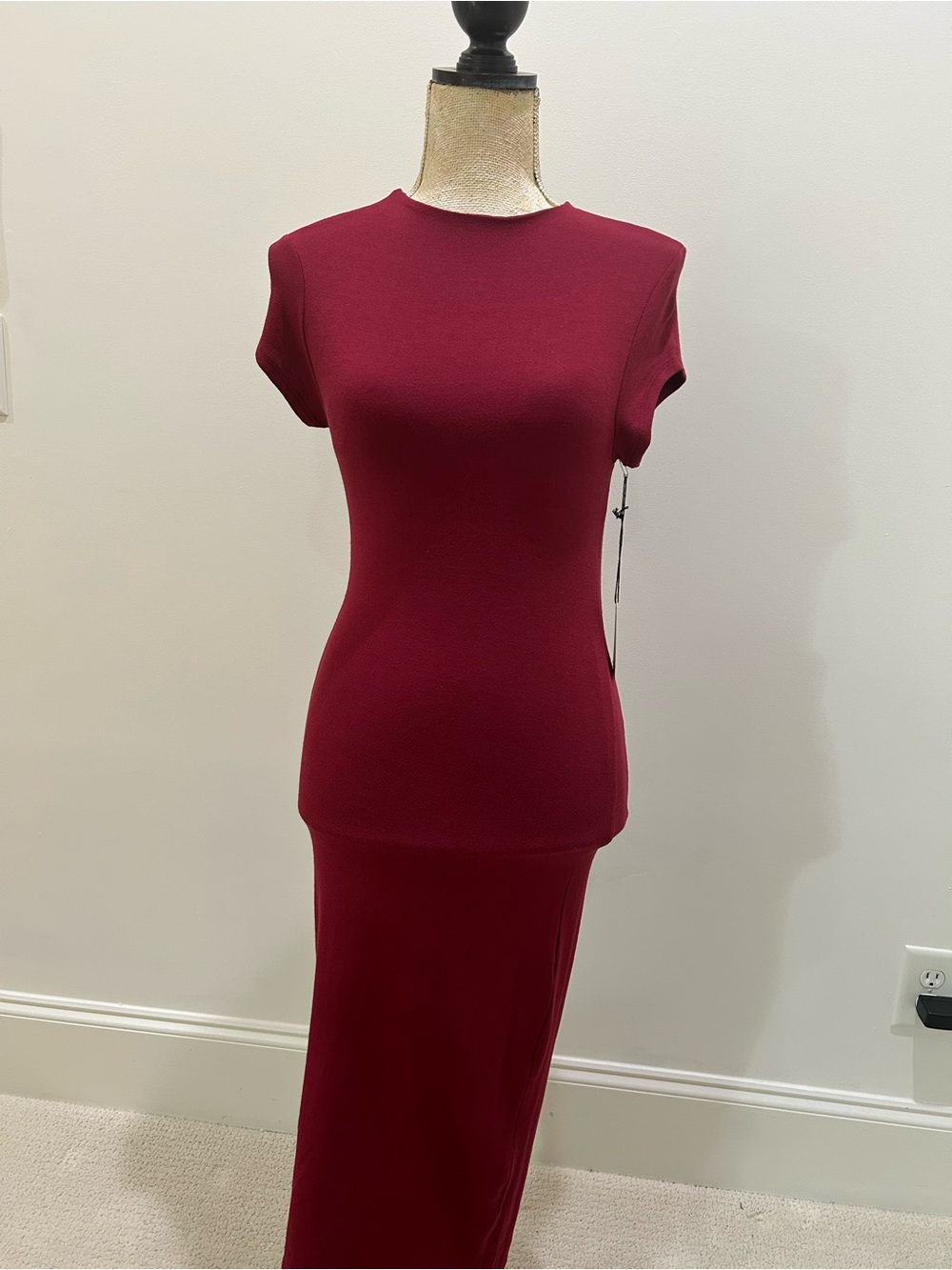 Vibe Burgundy Cap-Sleeve Midi Dress